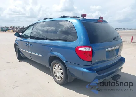 2005 Chrysler Town & Country Touring из США, поврежденный, VIN 2C4GP54L25R286913